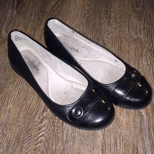 Shiny Black Flats